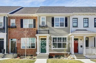 134 Burma Star Rd SW in Calgary, AB - Building Photo