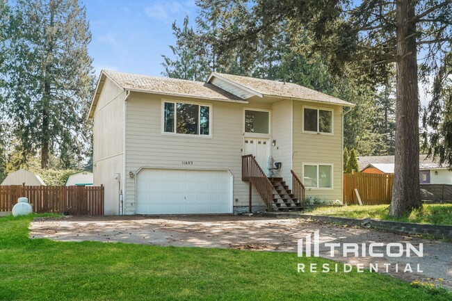 property at 11603 199th Ave Ct E