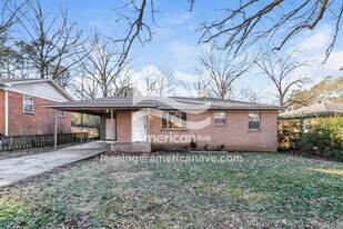 11 Michael Dr in Little Rock, AR - Building Photo