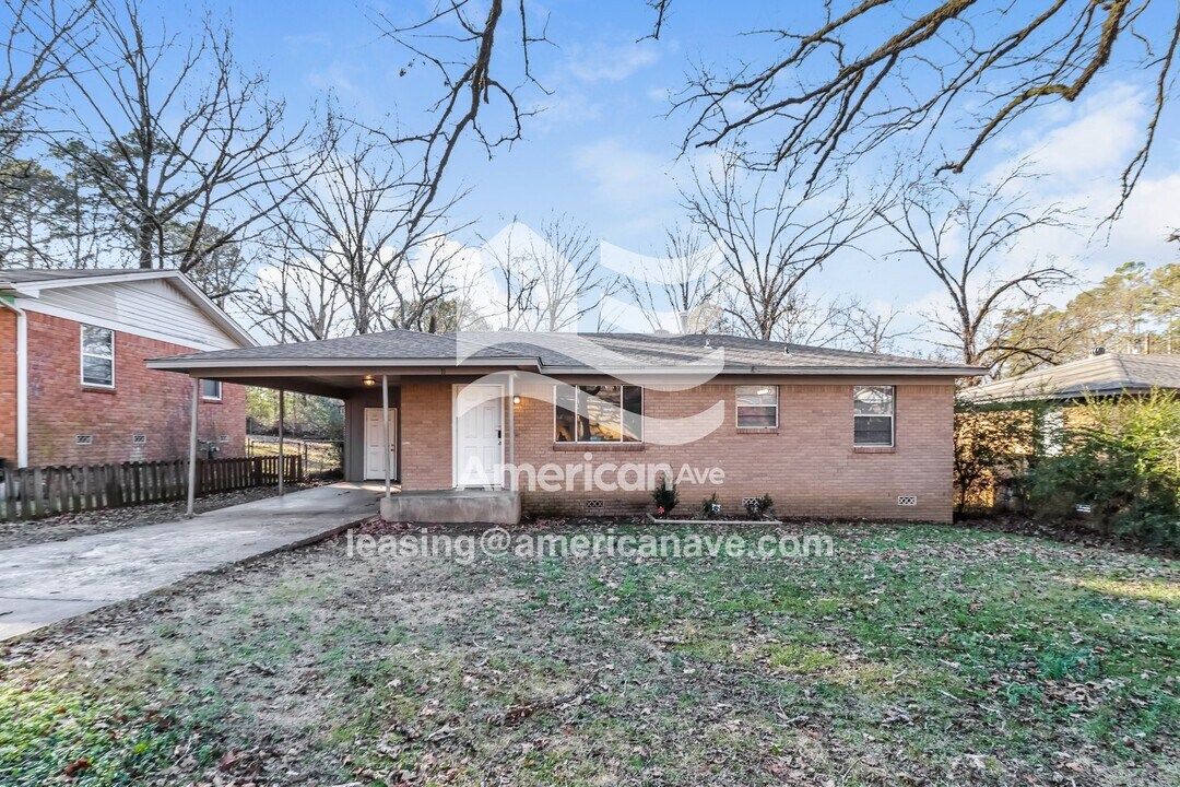 11 Michael Dr in Little Rock, AR - Building Photo