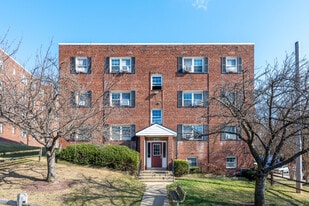 Foxhall Apartments in Silver Spring, MD - Building Photo
