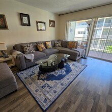 2097 S Ocean Dr in Hallandale Beach, FL - Building Photo - Building Photo