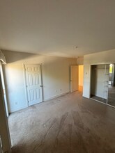 601 Ansel Rd-Unit -201 in Burlingame, CA - Building Photo - Building Photo