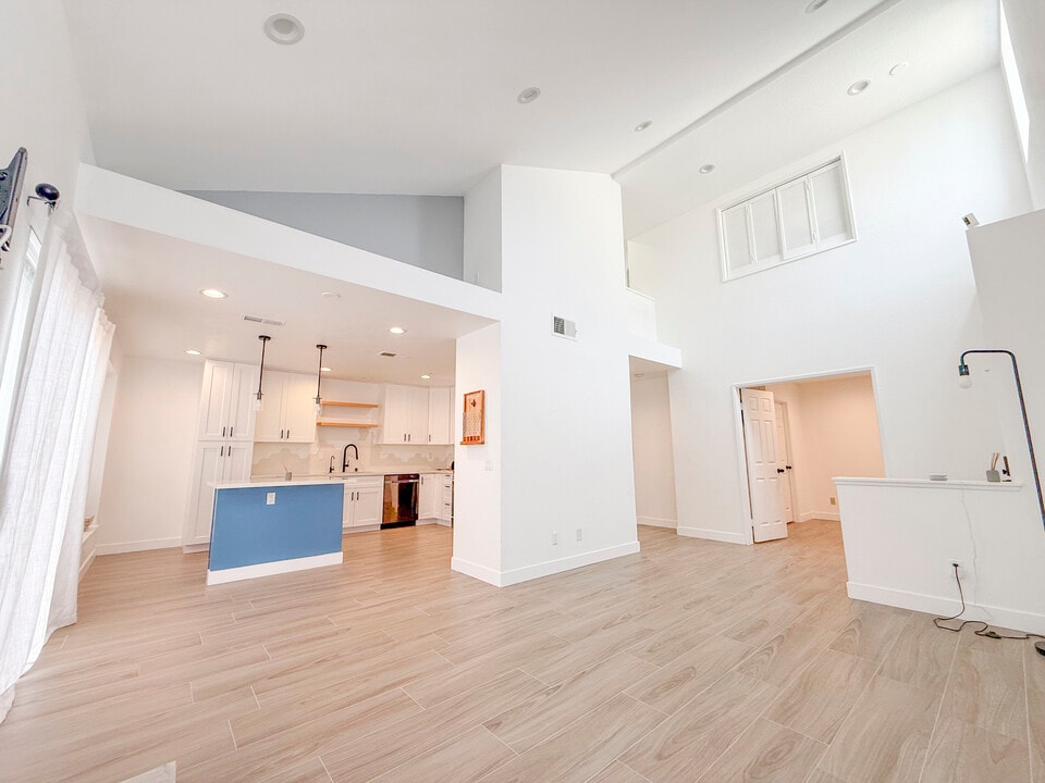 3598 Meadowlark St in El Monte, CA - Building Photo