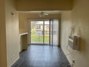 700 N East End Ave in Pomona, CA - Building Photo - Building Photo