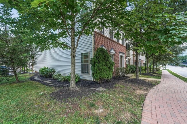 102 Vista Knoll Dr in Occoquan, VA - Building Photo - Building Photo