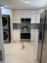 1641 255th St W in Los Angeles, CA - Building Photo - Building Photo
