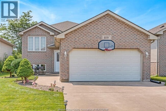 property at 1059 Silverdale Dr