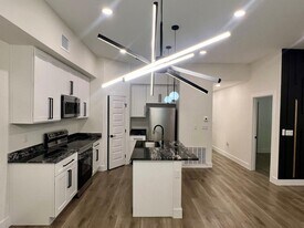 110 Webb in San Antonio, TX - Building Photo