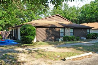 6831 Tiki Ln in Pensacola, FL - Building Photo - Building Photo