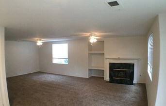 33289 Calle Langarica in Temecula, CA - Building Photo - Building Photo