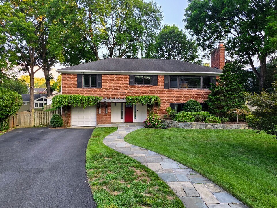 3505 N Jefferson St in Arlington, VA - Foto de edificio