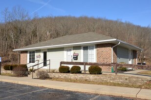 Riverfront Apartments in Brookville, IN - Foto de edificio - Building Photo