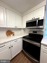 24 Courthouse Sq in Rockville, MD - Building Photo - Building Photo