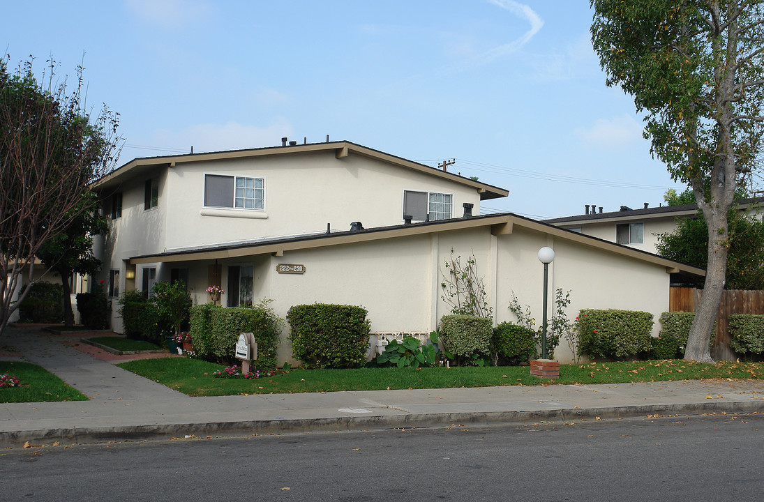 230 S McCoy Rd in Orange, CA - Building Photo