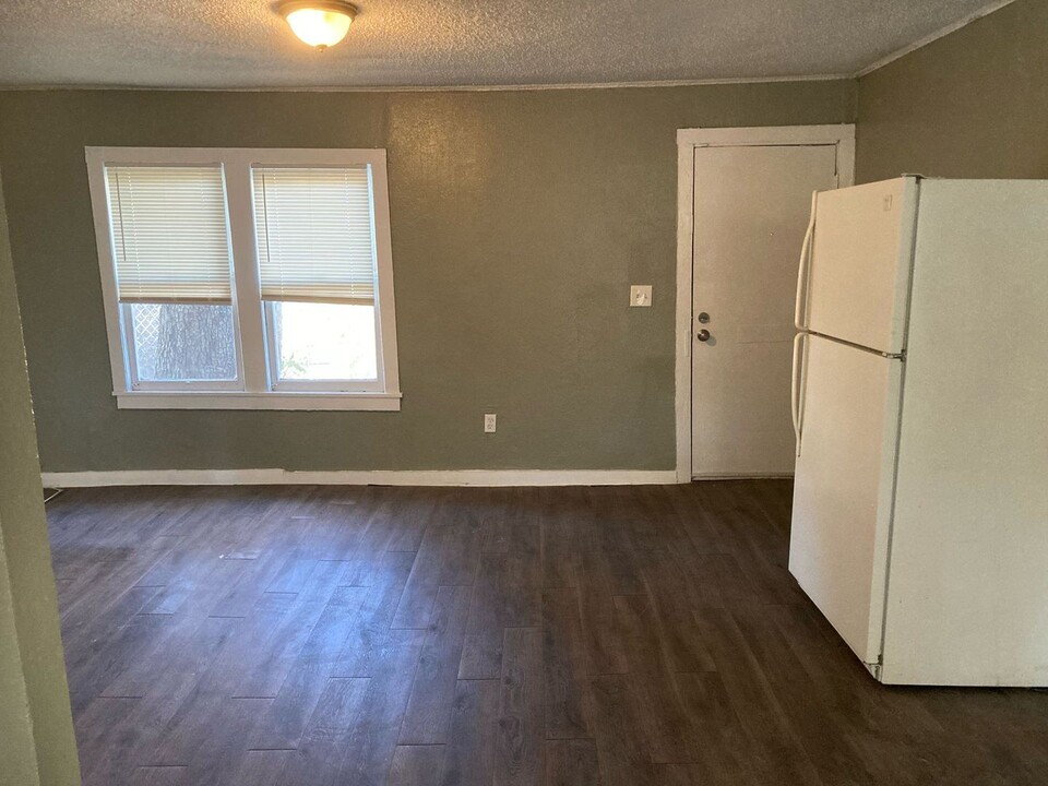 8220 N Mulberry St in Tampa, FL - Building Photo