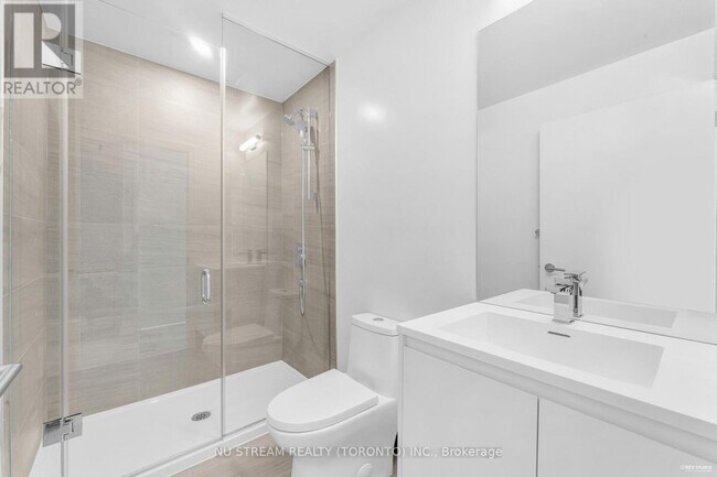 1 Kyle Lowry Rd in Toronto, ON - Building Photo - Building Photo