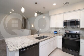 2736 S Cavalier Dr in Gilbert, AZ - Building Photo - Building Photo