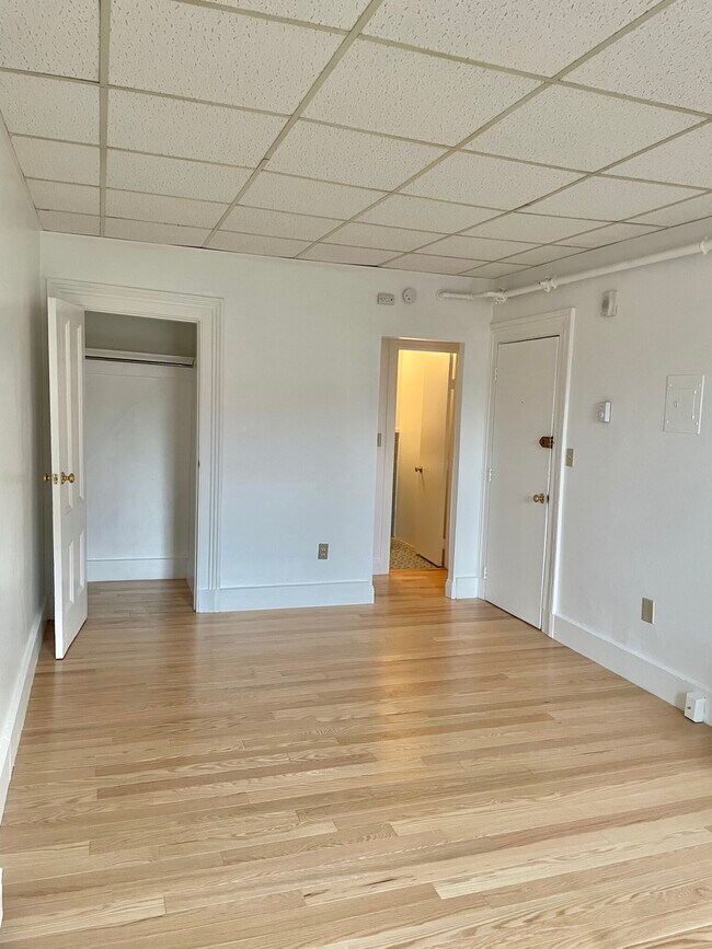 405 Beacon St, Unit 14 in Boston, MA - Building Photo - Building Photo