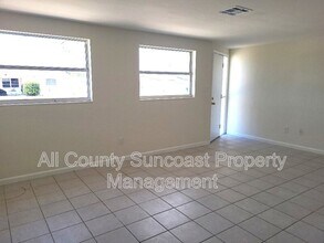 4018 Darlington Rd in Holiday, FL - Building Photo - Building Photo