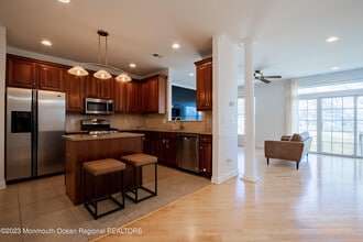 98 South St in South Amboy, NJ - Building Photo - Building Photo
