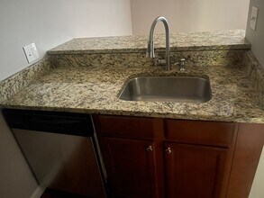 2605 Eden Ave in Cincinnati, OH - Building Photo - Building Photo