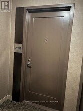 320 Tweedsmuir Ave in Toronto, ON - Building Photo - Building Photo