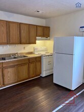 126 Bybee Woods Dr in McMinnville, TN - Foto de edificio - Building Photo