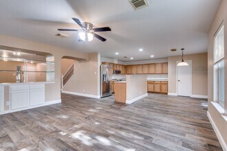 140 Springtree Pkwy in Cibolo, TX - Building Photo - Building Photo