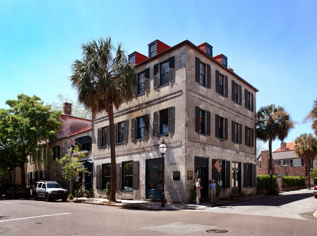 27 State St