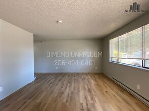 Olympia Townhouses 325 Pattison in Olympia, WA - Building Photo - Interior Photo