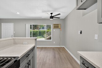 2300 E Commonwealth Ave in Fullerton, CA - Building Photo - Building Photo