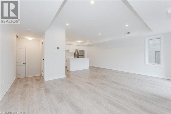 property at 32 REVERIE Wy