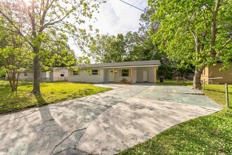 4818 Dallen Lea Dr in Jacksonville, FL - Building Photo - Building Photo