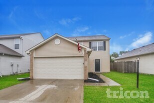 4249 Village Bend Dr in Indianapolis, IN - Building Photo