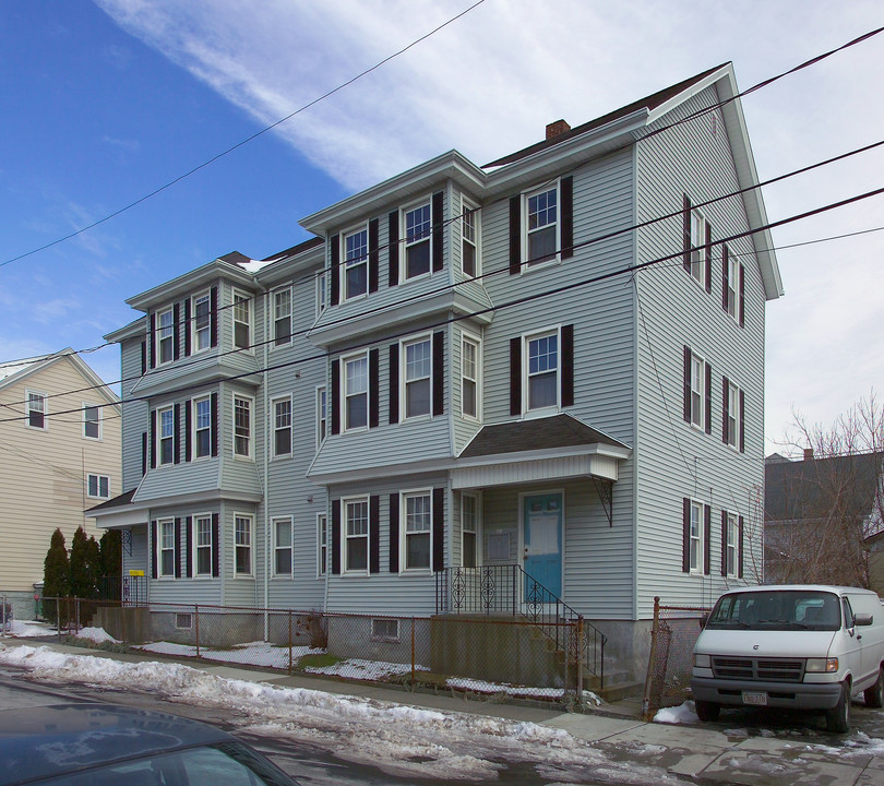 301 Orange St in Fall River, MA - Building Photo