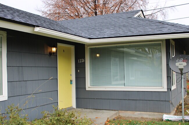 1226 Montana St, Unit 1226