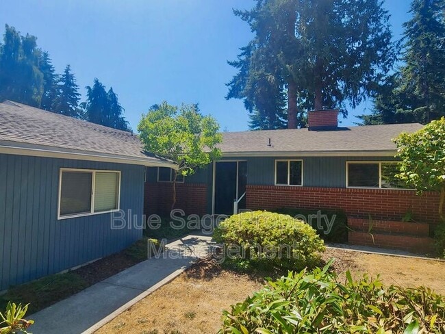 property at 131 Leslie Ln