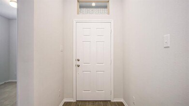 9816 Mescalbean Blvd in Crowley, TX - Building Photo - Building Photo