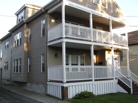 425 Roosevelt Ave in Syracuse, NY - Building Photo