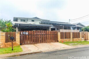 66-893-893 Kamakahala St in Waialua, HI - Building Photo
