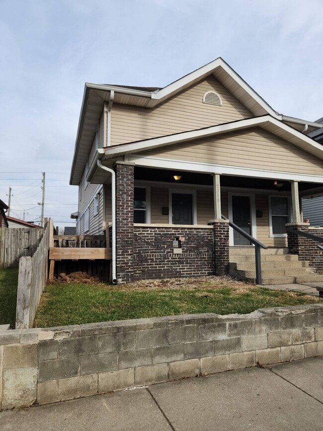 property at 2318 Prospect St