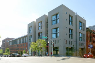 Broadway Sansome Apartments in San Francisco, CA - Building Photo - Primary Photo