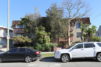 3720 Clarington Ave in Los Angeles, CA - Building Photo - Building Photo