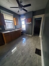 1526 Dixmont Ave in Cincinnati, OH - Building Photo - Building Photo