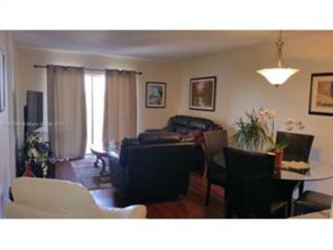 900 NE 18th Ave, Unit 505 in Fort Lauderdale, FL - Building Photo - Building Photo