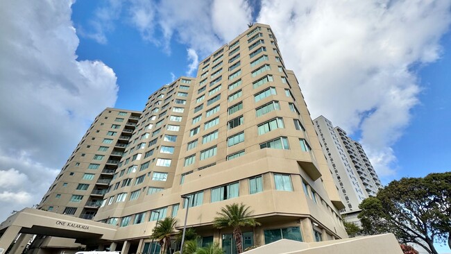 1314 Kalakaua Ave in Honolulu, HI - Building Photo - Building Photo
