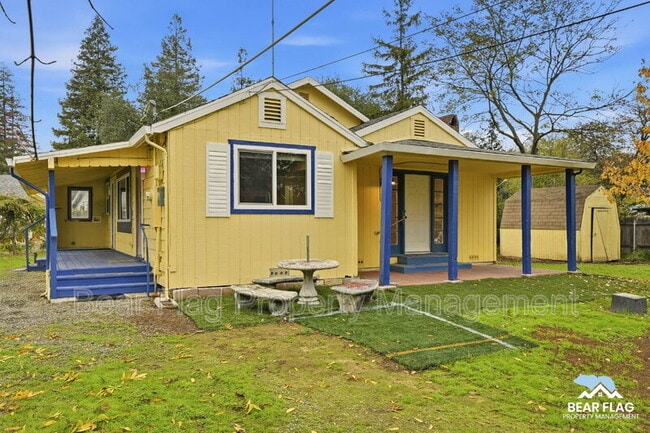 3351 Albany Way in Sacramento, CA - Building Photo - Building Photo