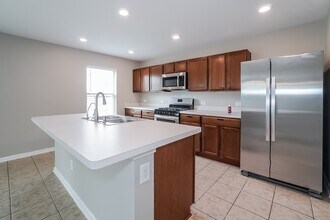 14315 Cedar Pine Ct in Houston, TX - Foto de edificio - Building Photo