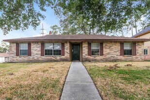 4322 Enchantedgate Dr in Spring, TX - Building Photo